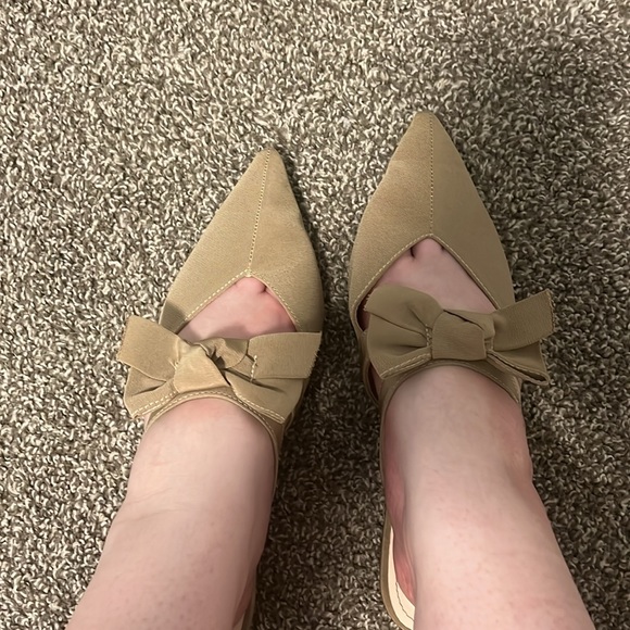 Flats - Picture 5 of 6